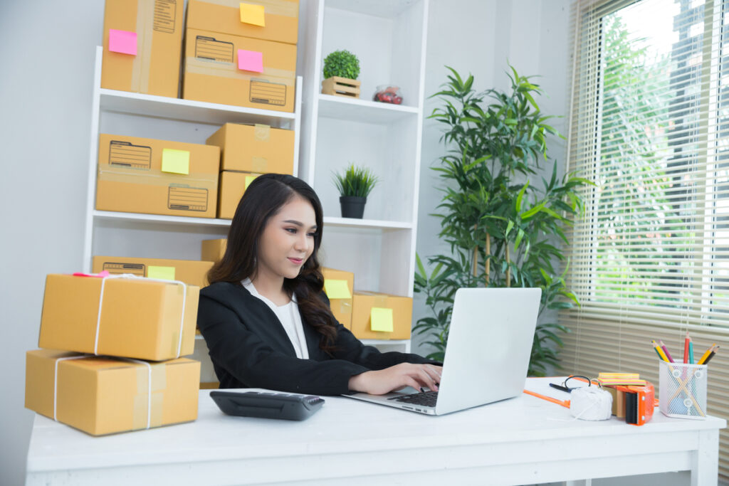 E-commerce Executive là gì, công việc và mức lương ra sao?