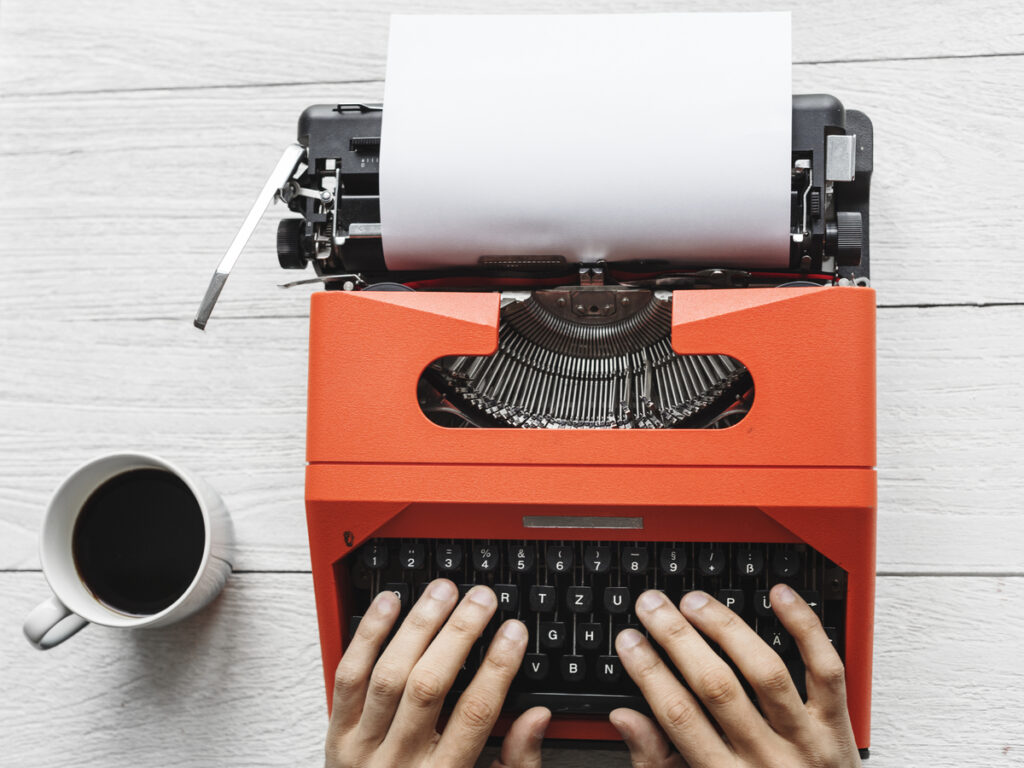 Nghề publisher là gì? Cách thức kiếm tiền của publisher