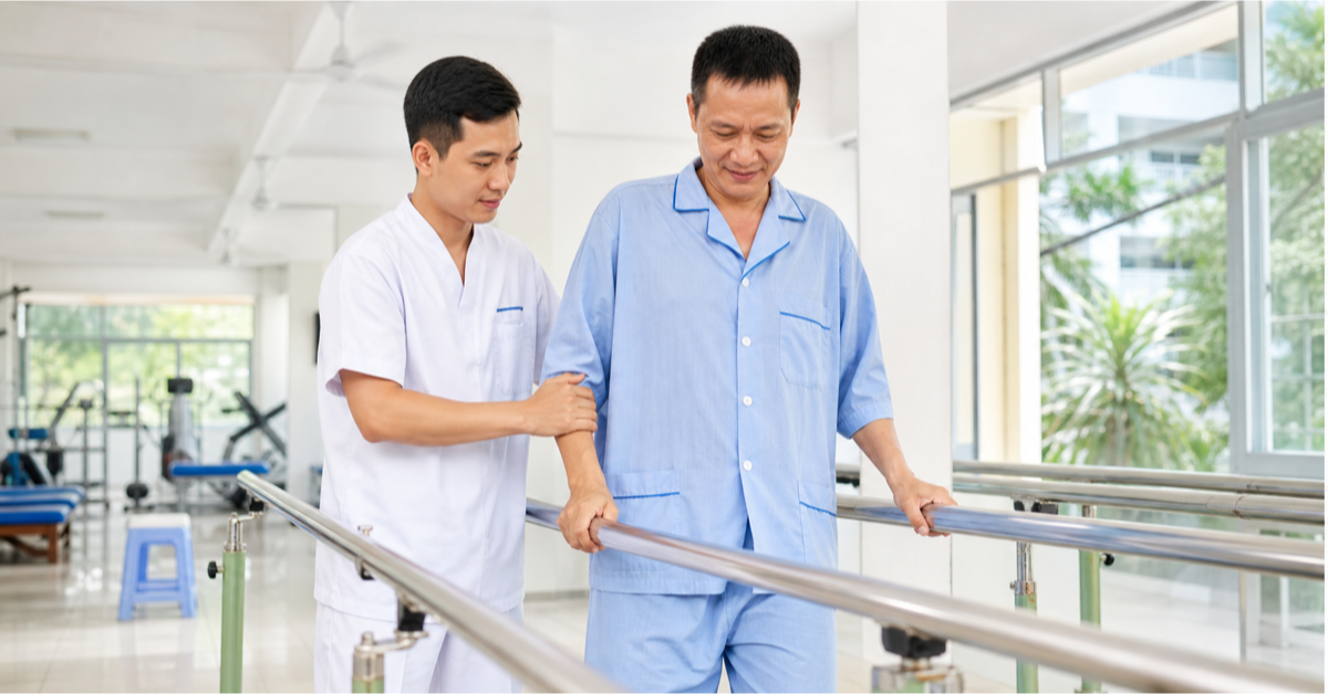 Chuyên viên phục hồi chức năng: công việc, bằng cấp và lộ trình nghề
